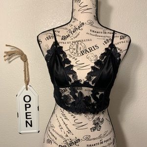 Victoria’s Secret lace floral bralette